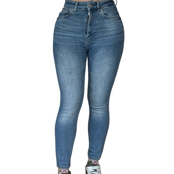 Zara Denim - ZARA SKINNY DISTRESS JEANS